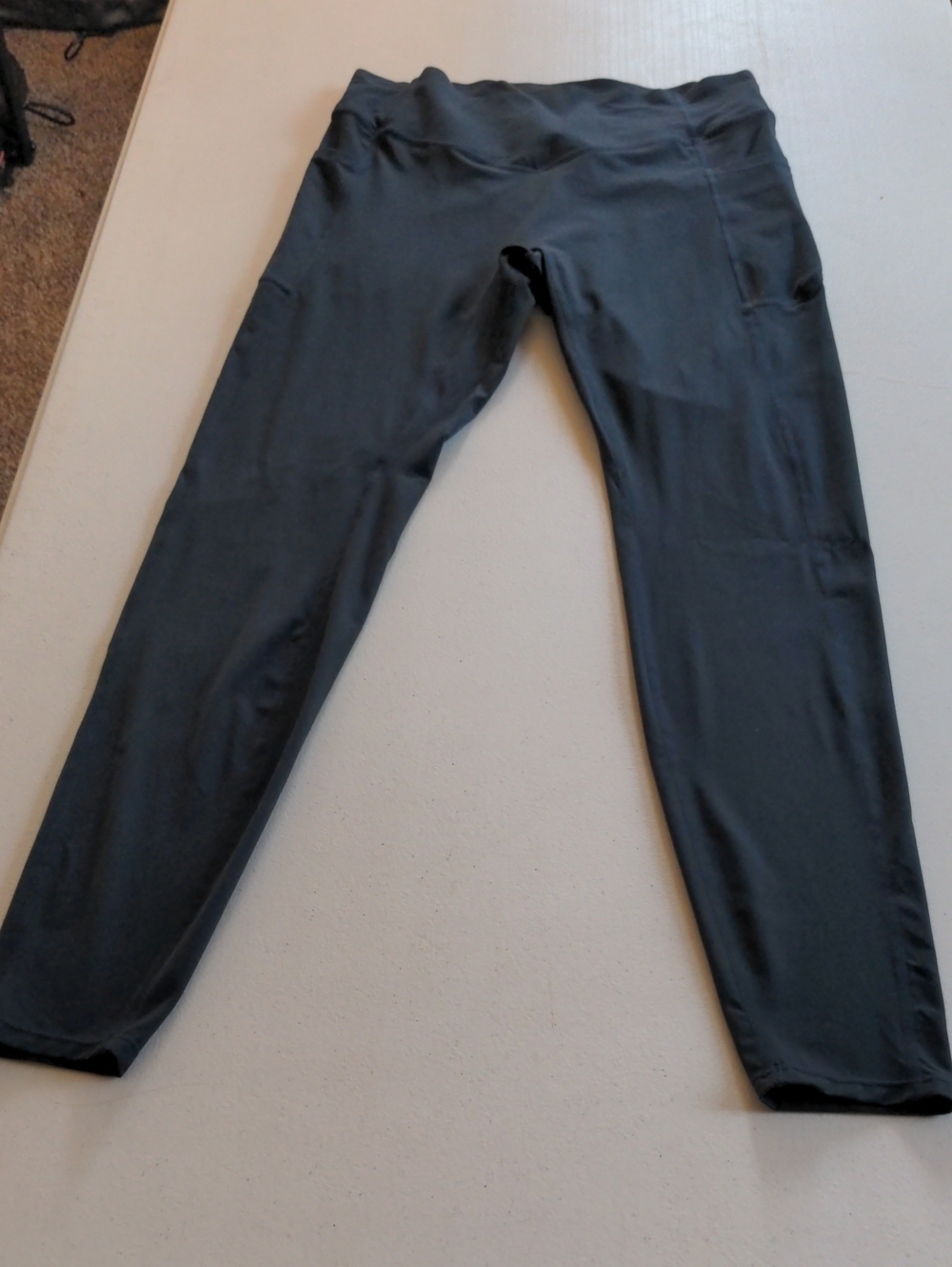 HALARA  Navy Full-Length Leggings with Stretch Fabric L